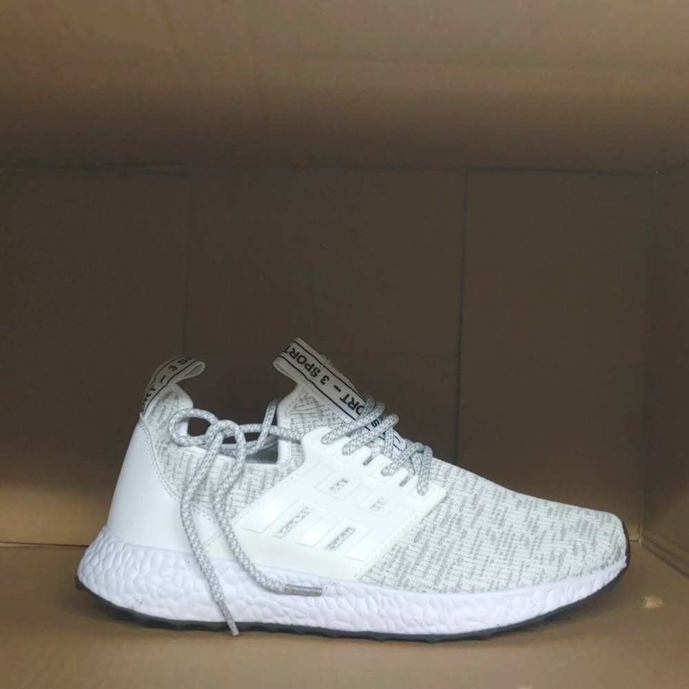 Fashionl Womens Low-cut Sneaker Lightweight Size 8